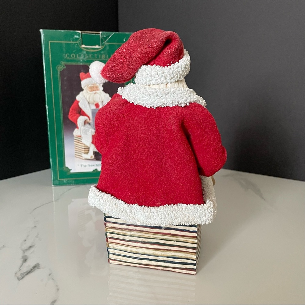 The New Millenium Santa - Computer Working Santa - Fabriche by Kurt Adler - Picture 8 of 12